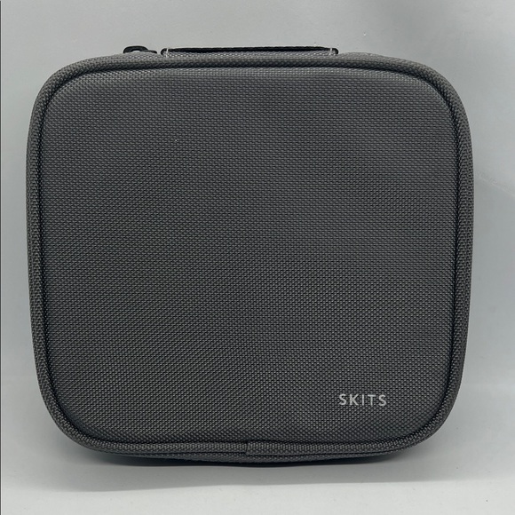 SKITS Charcoal Organizer Geek Tech Travel Case | Like New 🆕 - Picture 1 of 12